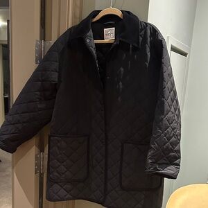 Toteme Black Quilted Barn Jacket - Size Medium (oversized)